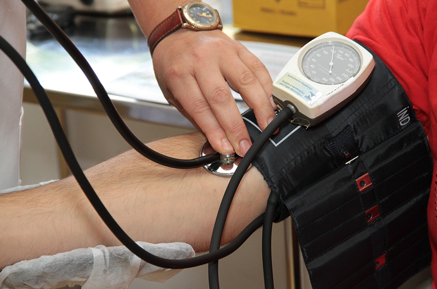 Imagem da medição da pressão arterial 