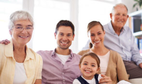 famialia junta em casa